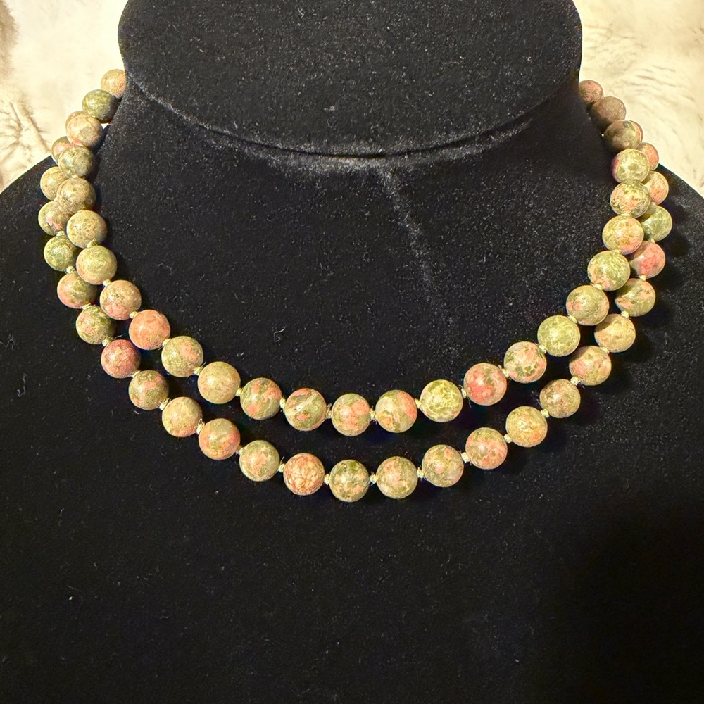 Beautiful Natural Unakite Green and Pink Stone Beaded Necklace 32”